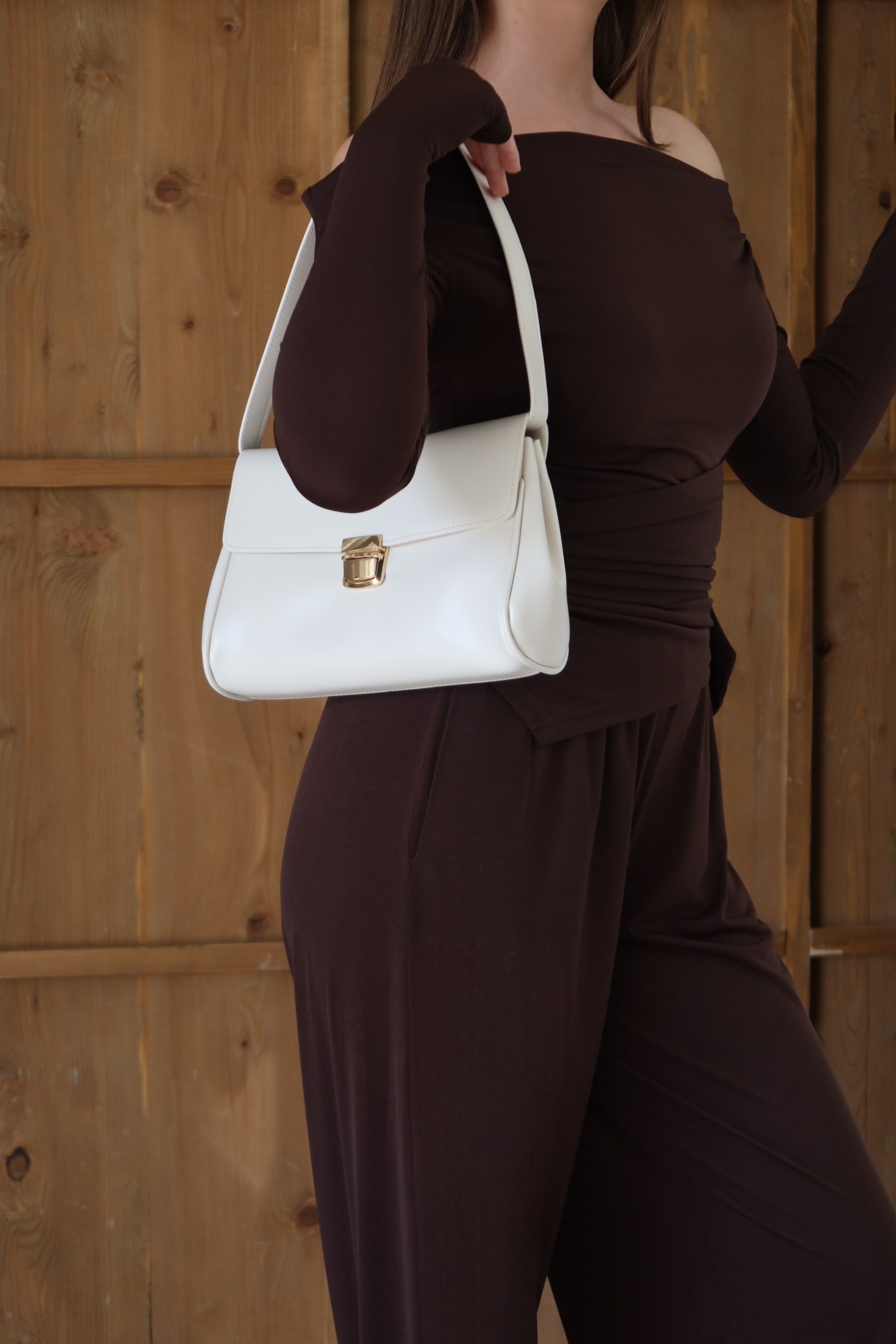 KADIN SUNİ DERİ BAGET OMUZ ÇANTASI SAGE - BEYAZ