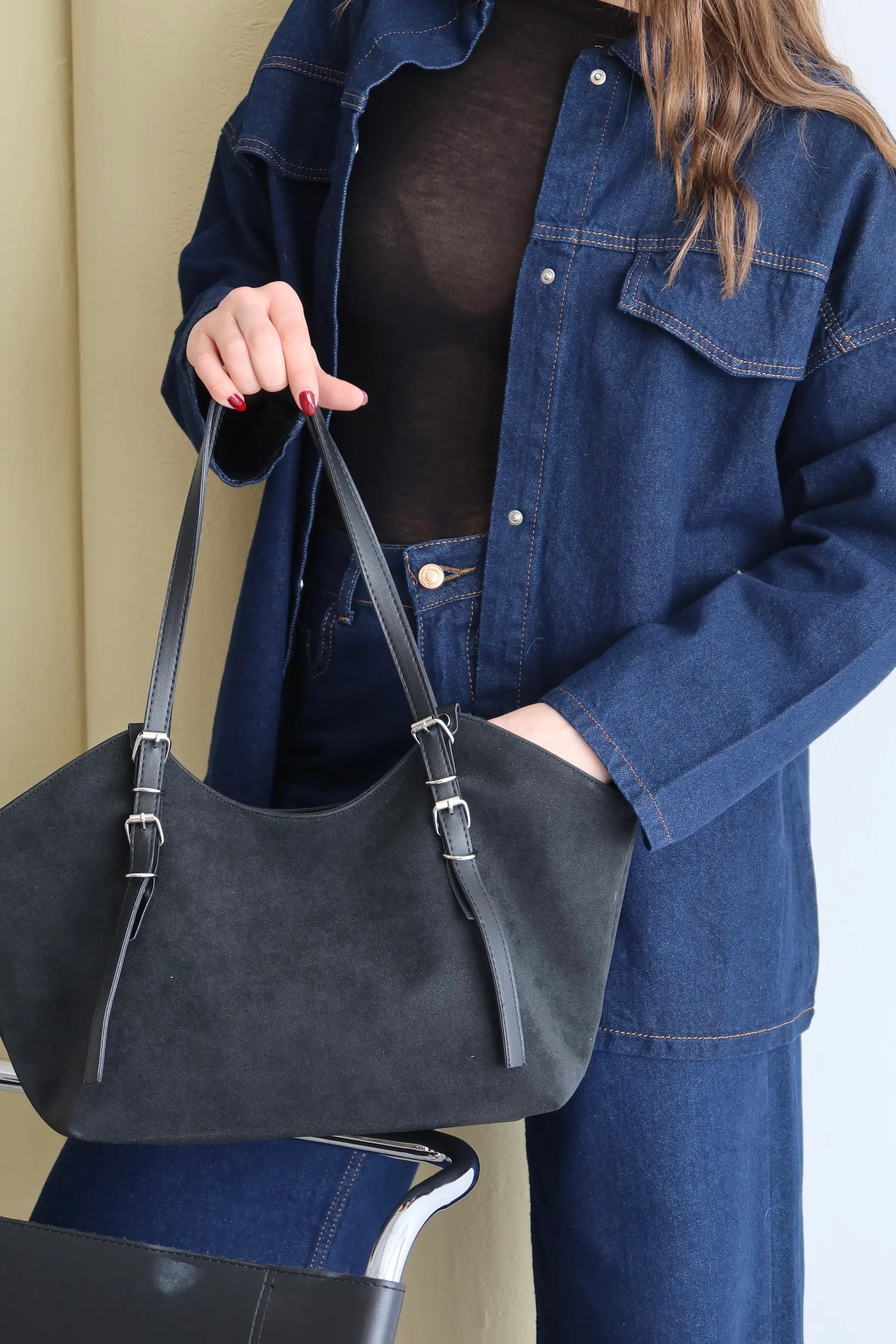 Kadın Toka Detaylı Fermuarlı Omuz Çantası Riva - Siyah Süet