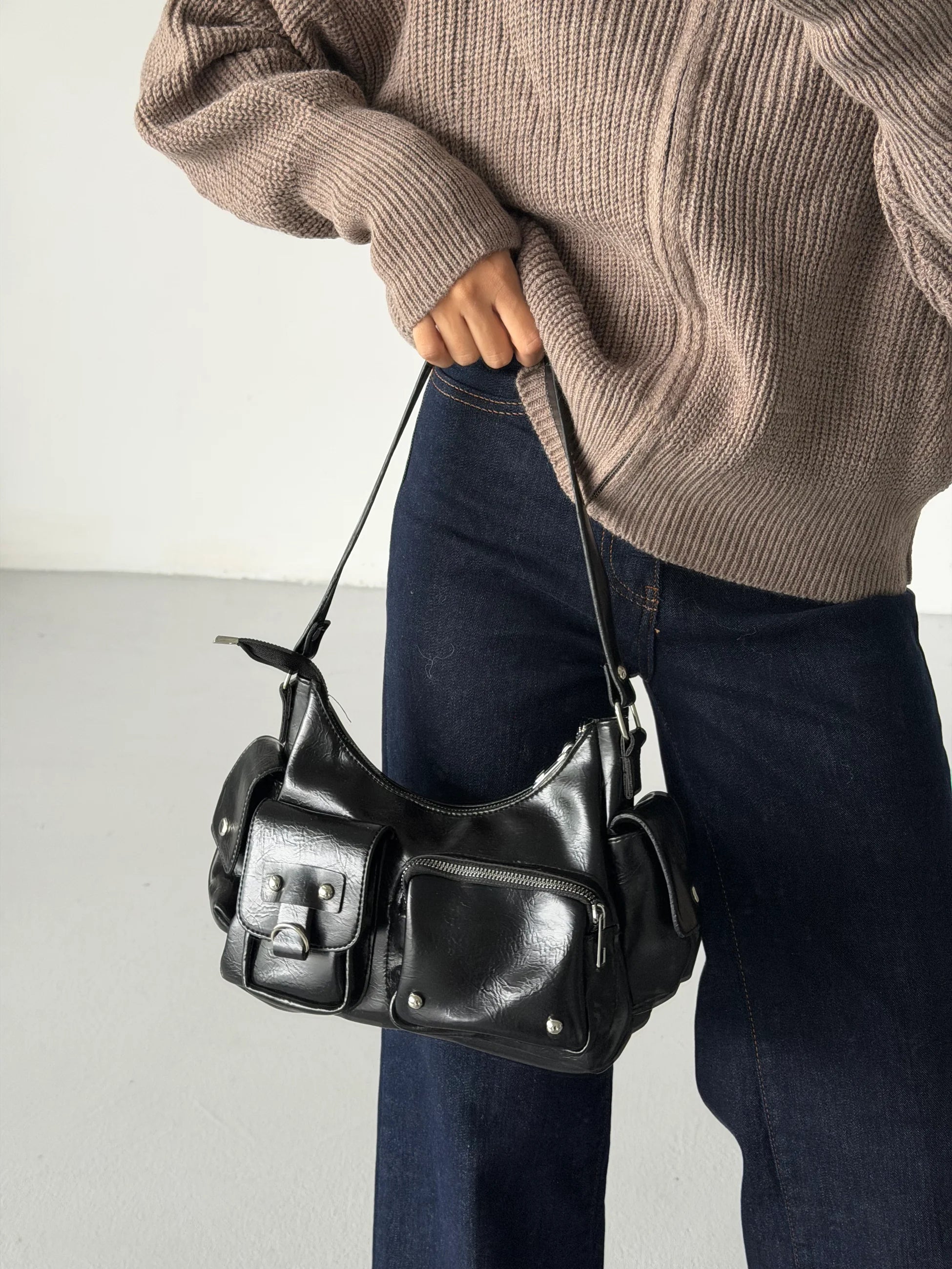 Kadın Çok Cepli Omuz Çantası Poli - Siyah