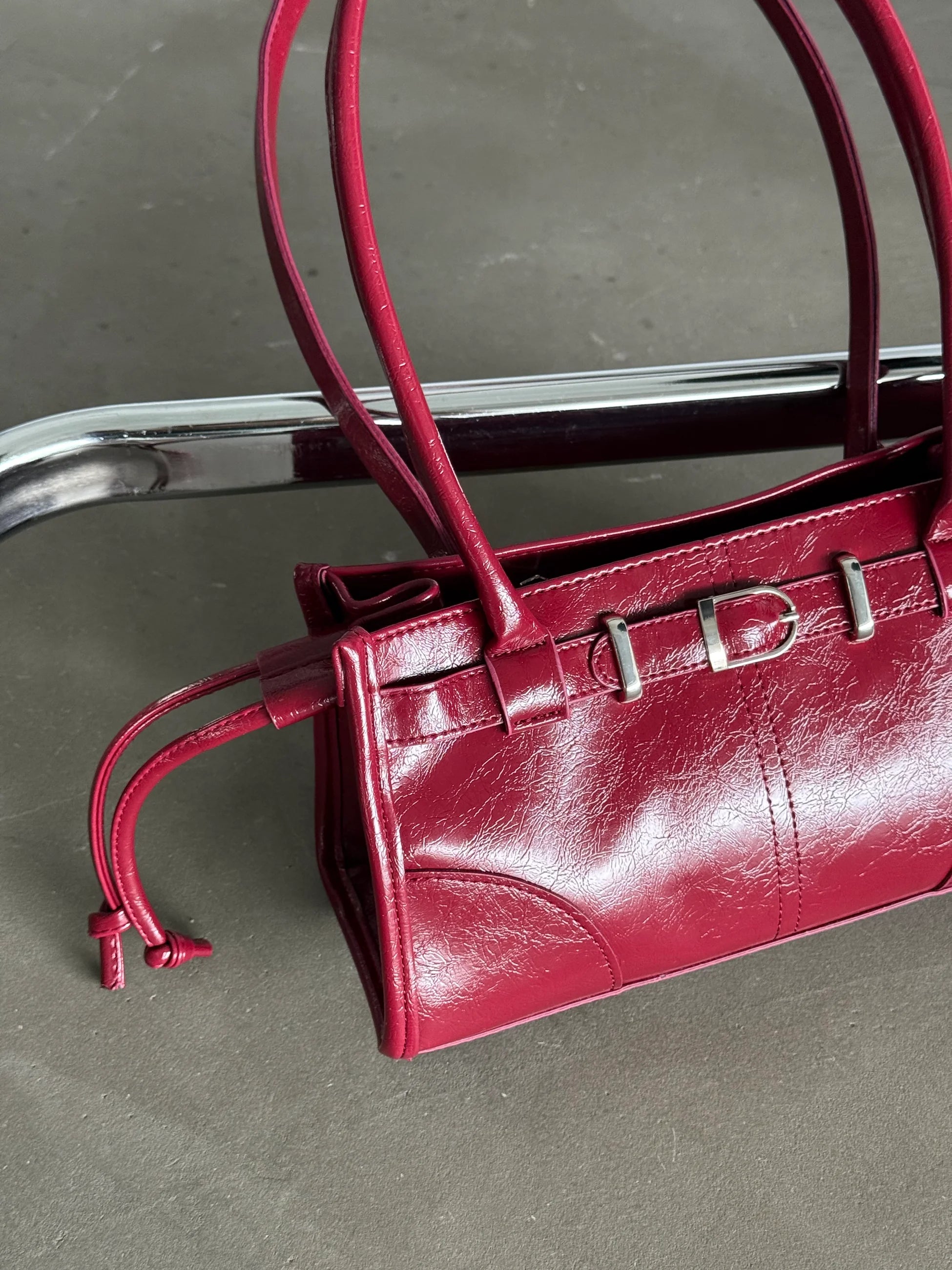 Kadın Püskül Detaylı Omuz Çantası Glamour - Bordo