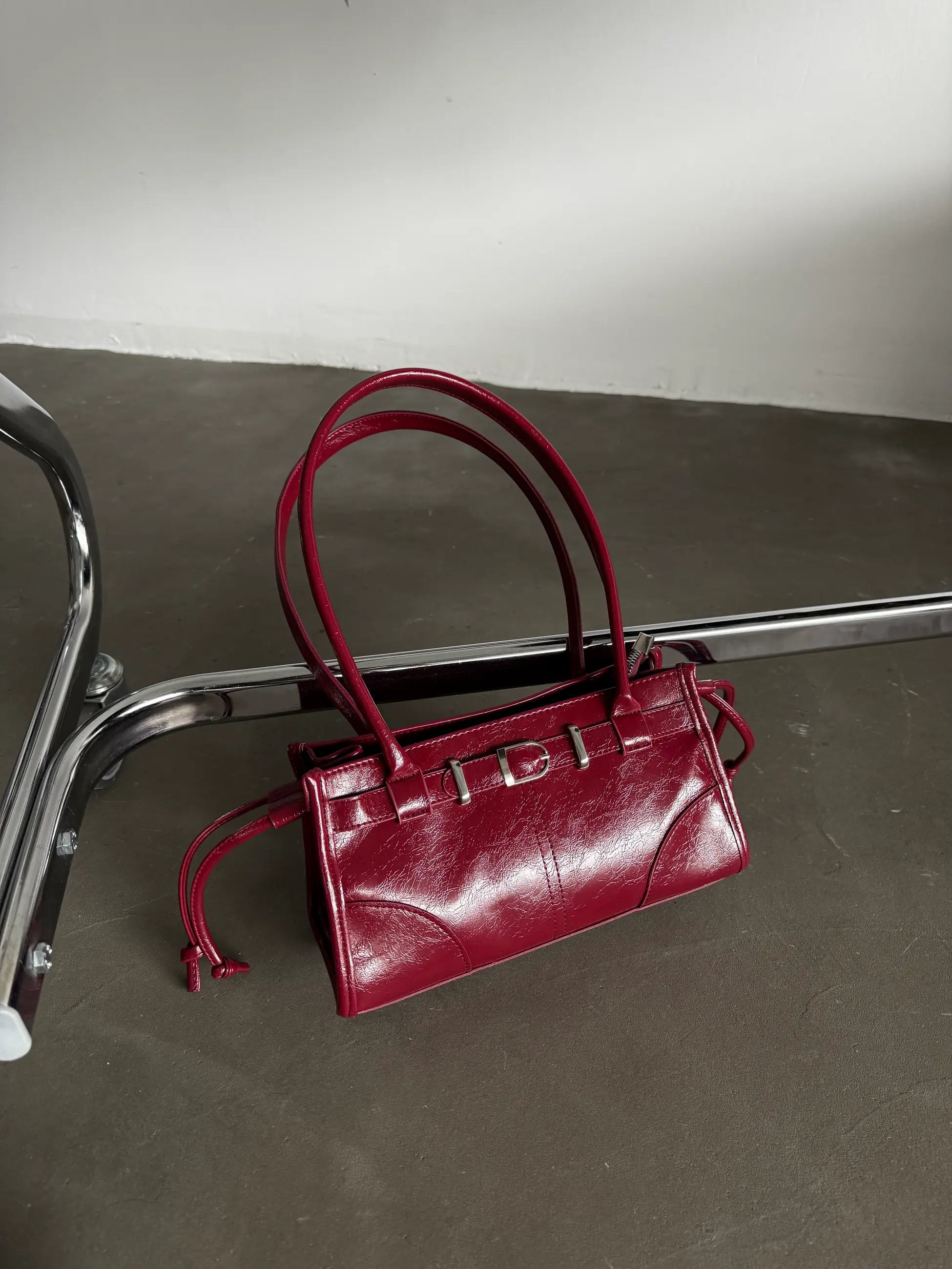 Kadın Püskül Detaylı Omuz Çantası Glamour - Bordo