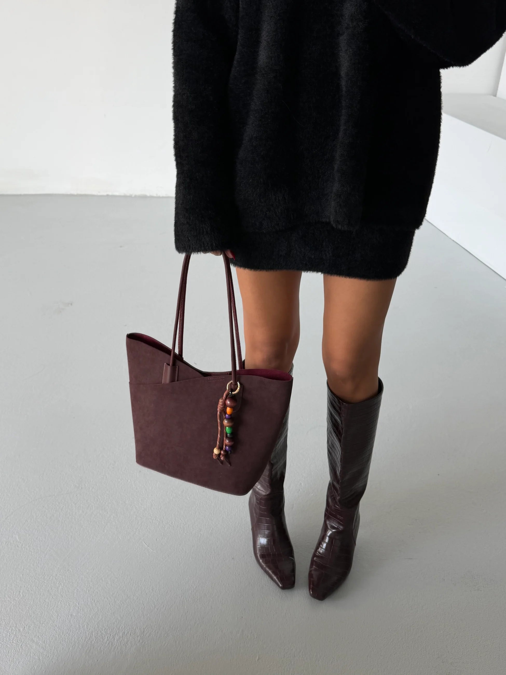 Kadın Charm Detaylı Süet Omuz Çantası Roche - Bordo