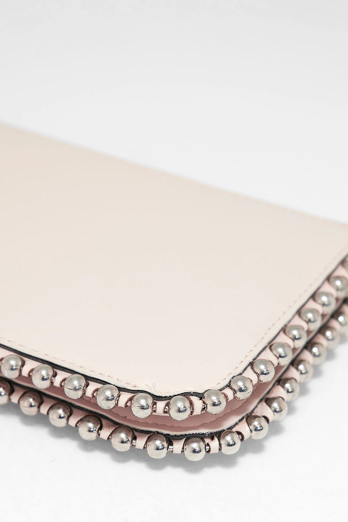 Kadın Zımbalı Çapraz Askılı Çanta Stap - Krem