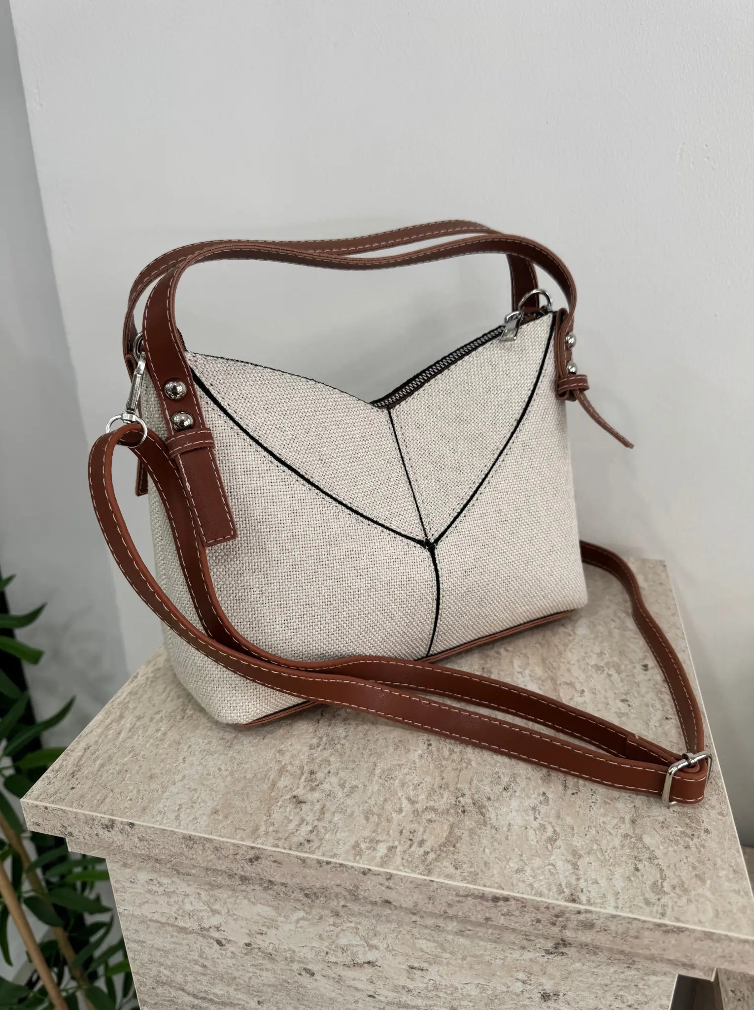 Kadın Çapraz Askılı Keten Omuz Çantası Ketty - Taba