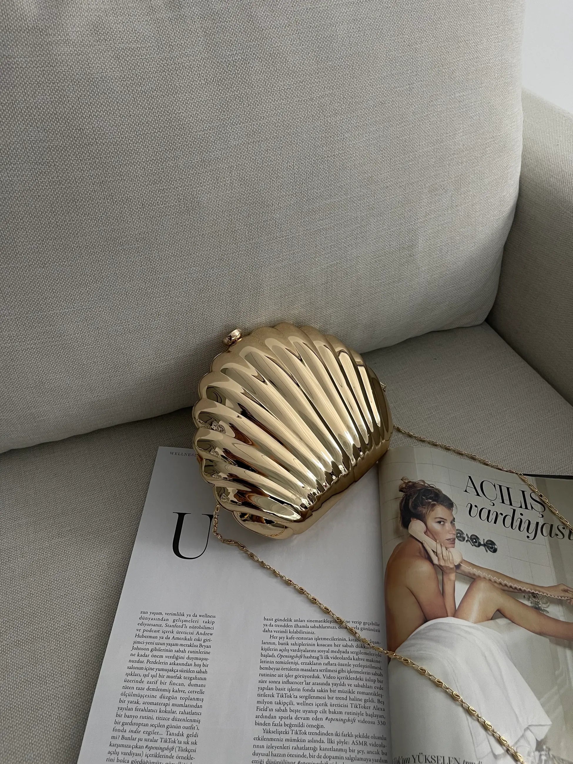 Kadın Zincirli Omuz Çantası Shell - Altın