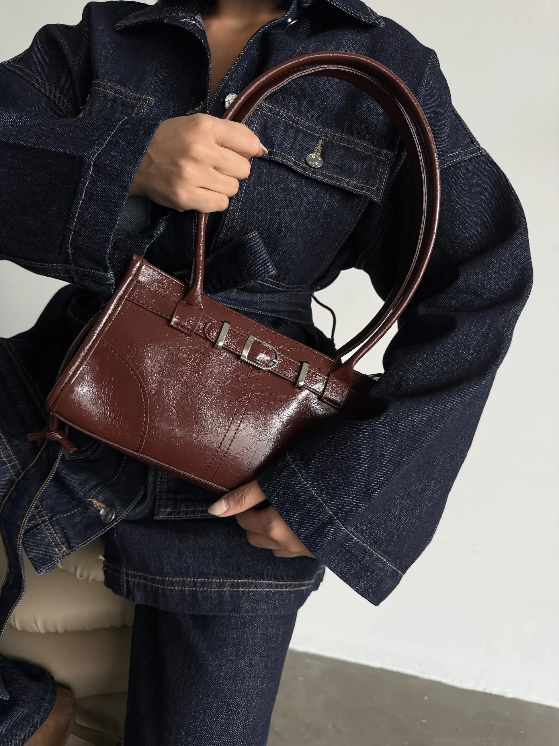 Kadın Püskül Detaylı Omuz Çantası Glamour - Kahve