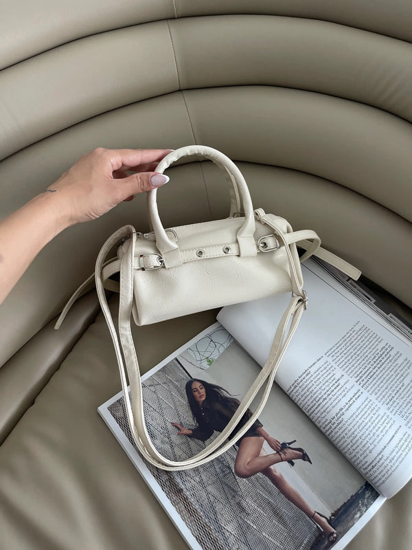 Kadın Toka Detaylı Çapraz Askılı Omuz Çantası Matty - Krem