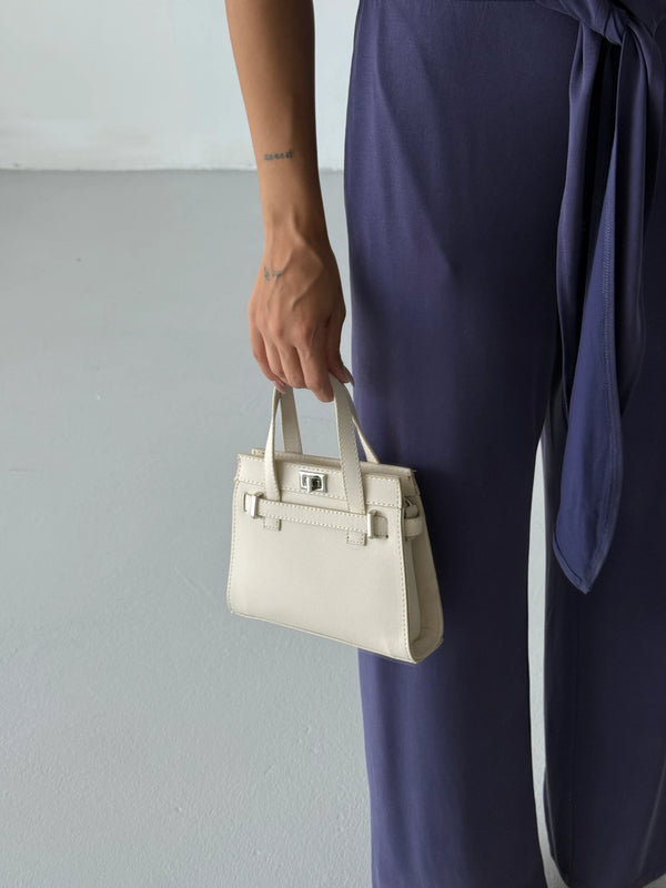 Kadın Fermuarlı Çapraz Askılı Omuz Çantası Grok - Krem