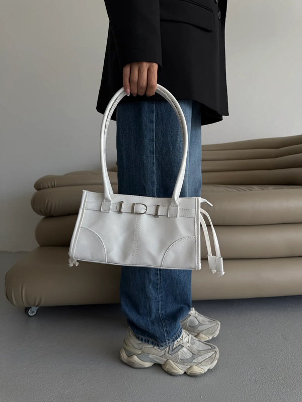 Kadın Püskül Detaylı Omuz Çantası Glamour - Beyaz