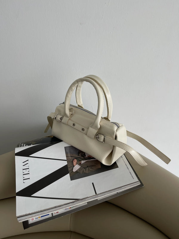 Kadın Toka Detaylı Çapraz Askılı Omuz Çantası Matty - Krem