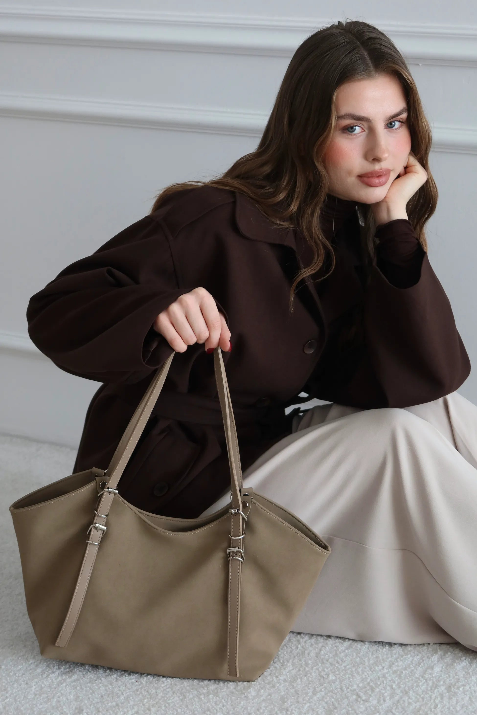 Kadın Toka Detaylı Fermuarlı Omuz Çantası Riva - Vizon Süet