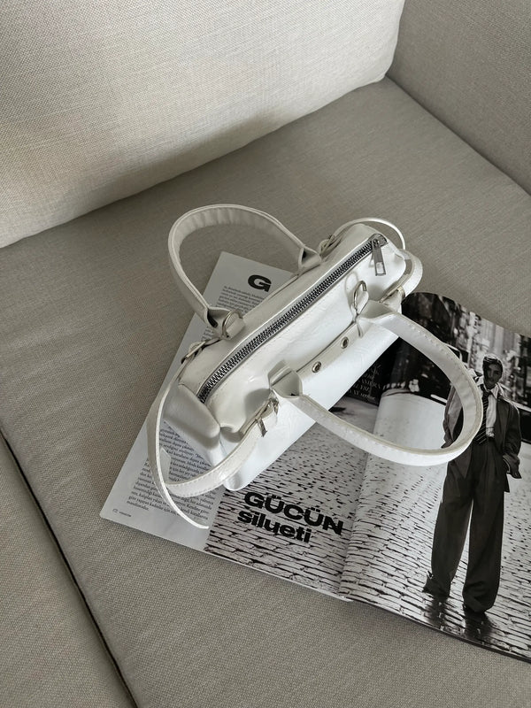 Kadın Toka Detaylı Çapraz Askılı Omuz Çantası Matty - Beyaz