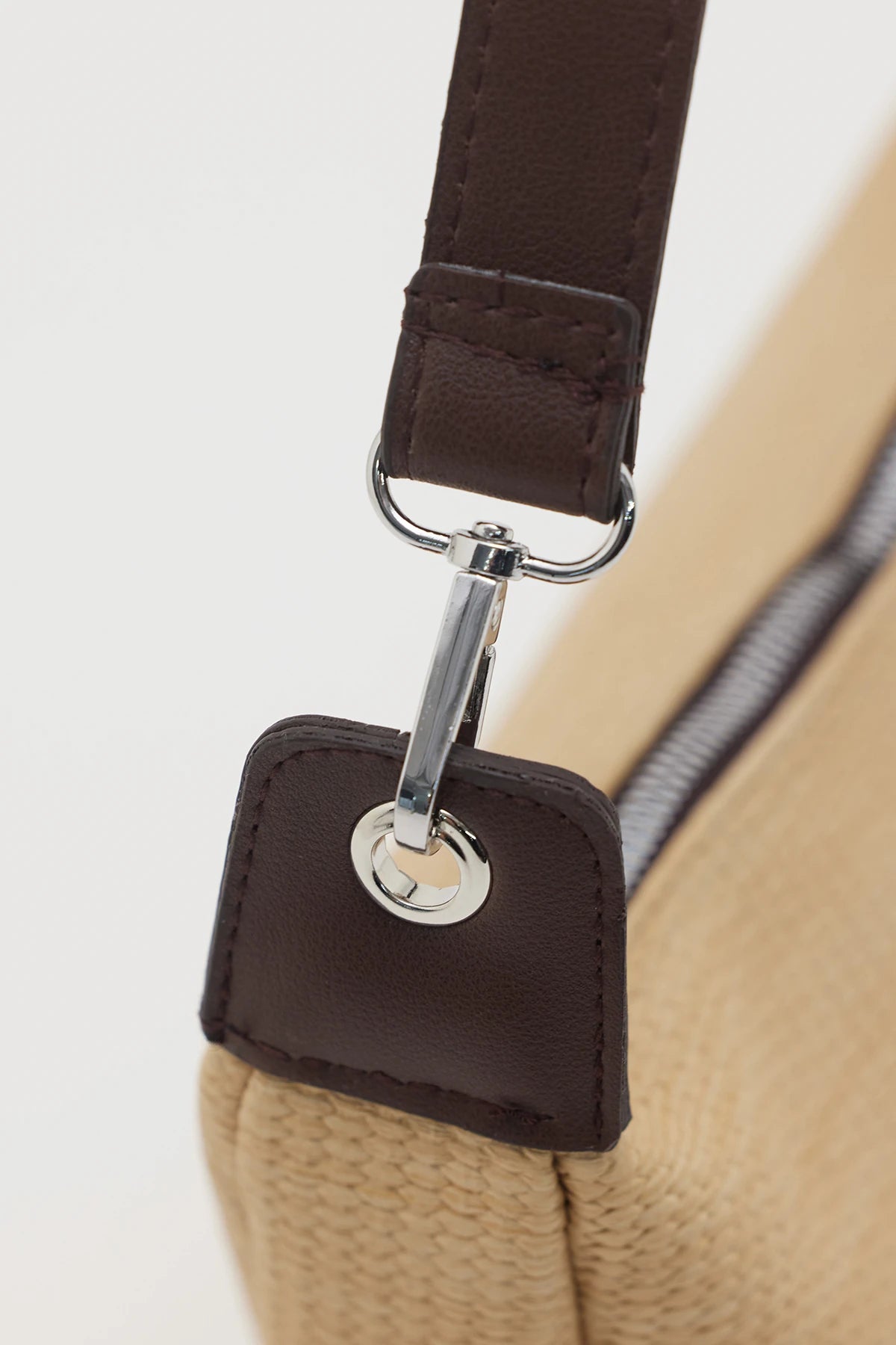 Kadın Hasır Desenli Çapraz Askılımı Omuz Çantası Sumy - Kahve