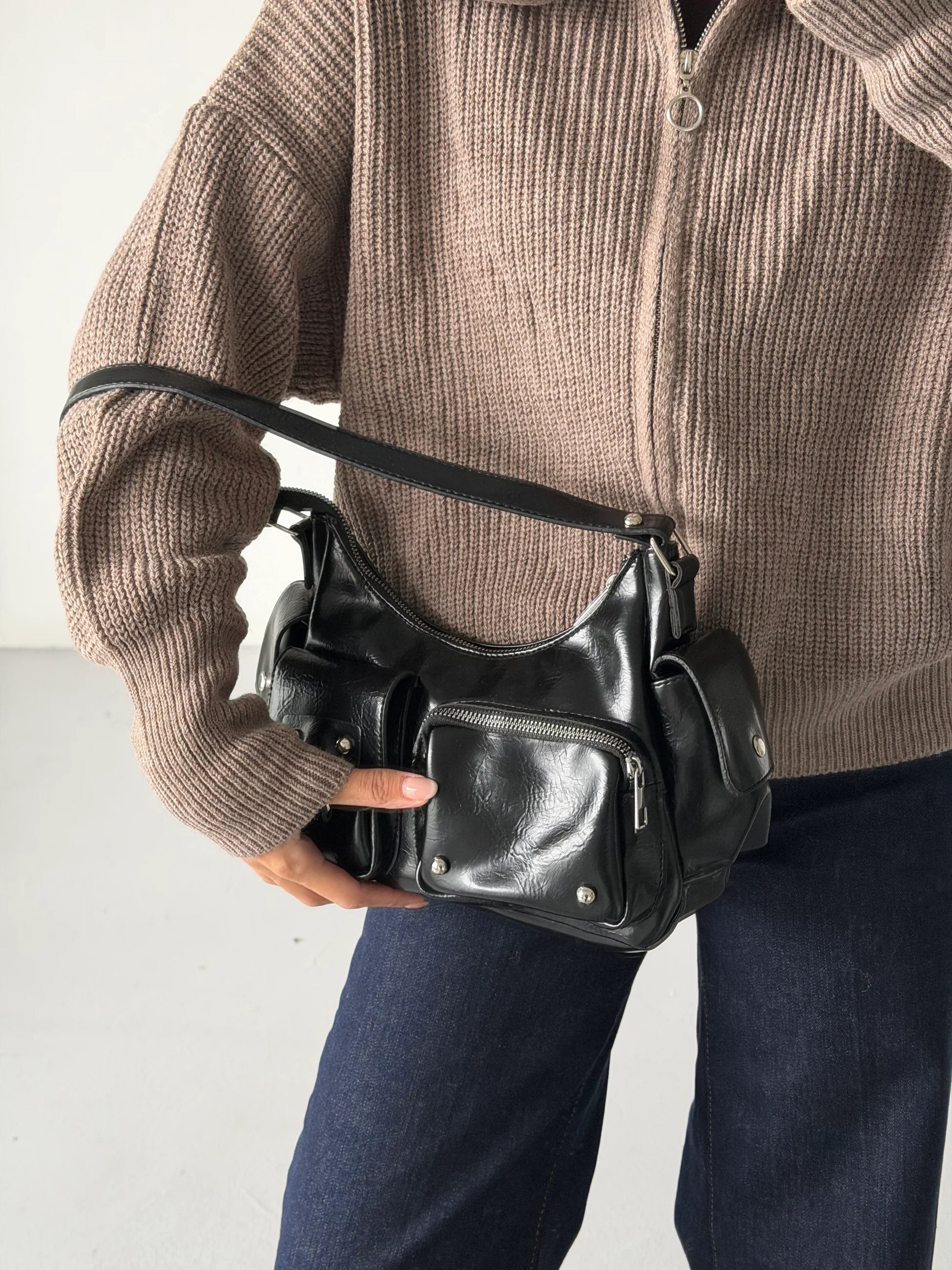 Kadın Çok Cepli Omuz Çantası Poli - Siyah